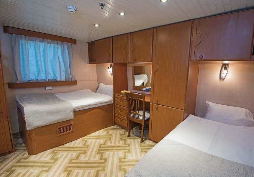 Twin Suite Main deck