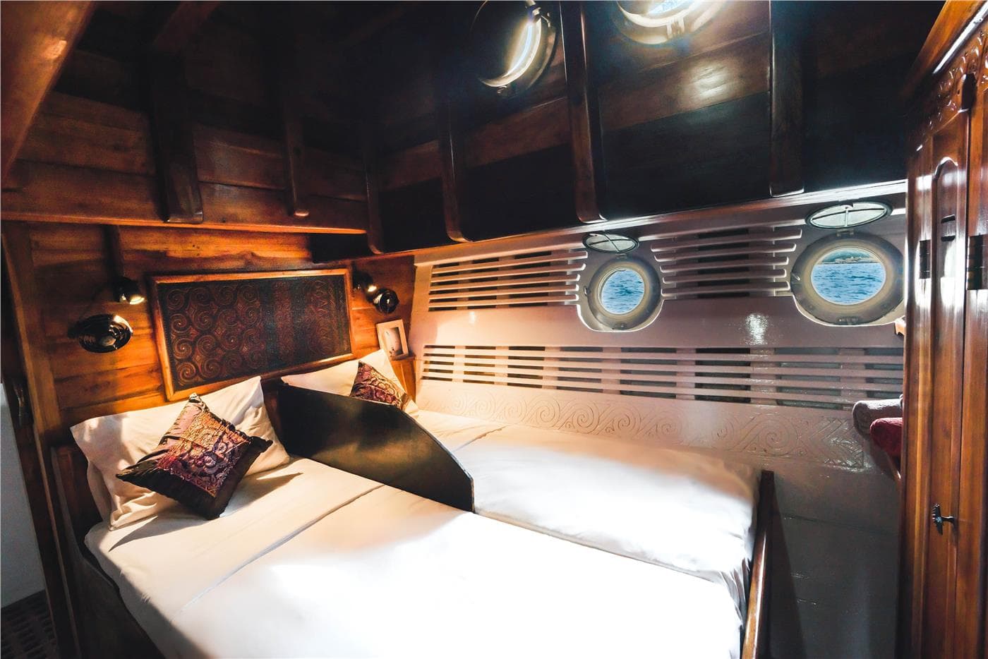 Double/Twin Cabins